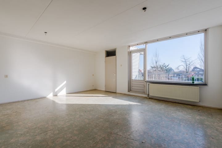 Foto 2 van Korenbloemlaan 4