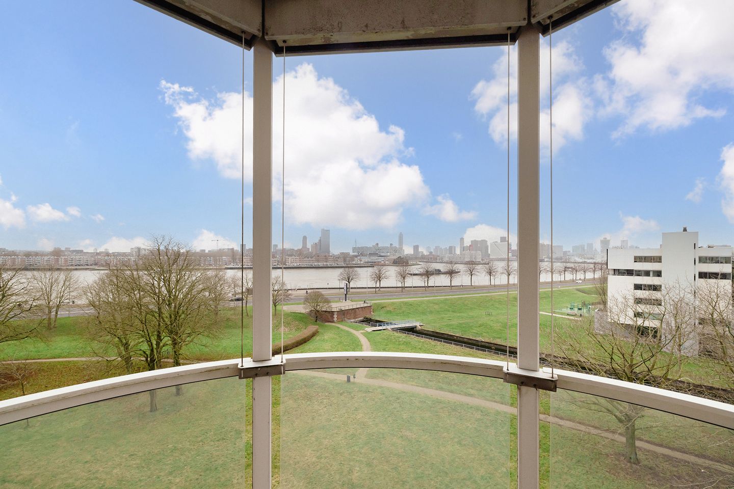 Photo 29 of Oostmaaslaan 842