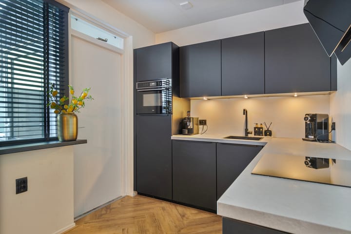 Foto 3 van Wethouder Iwe Hutstraat 135