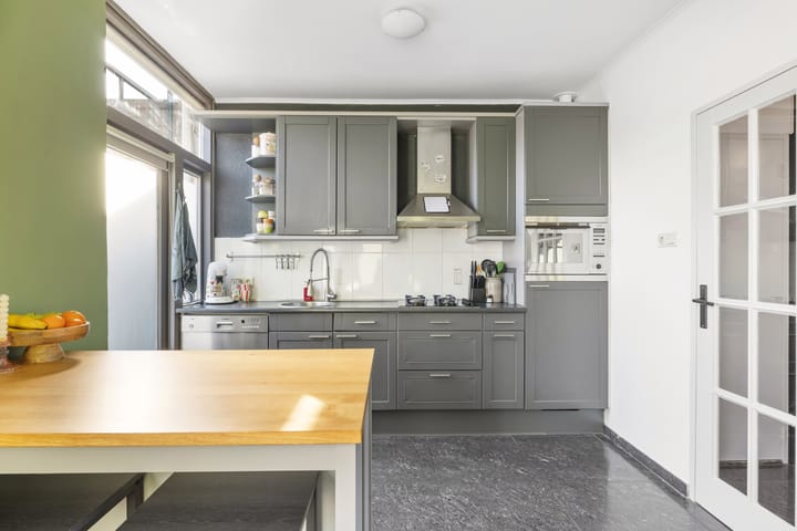 Foto 8 van Borodinstraat 60