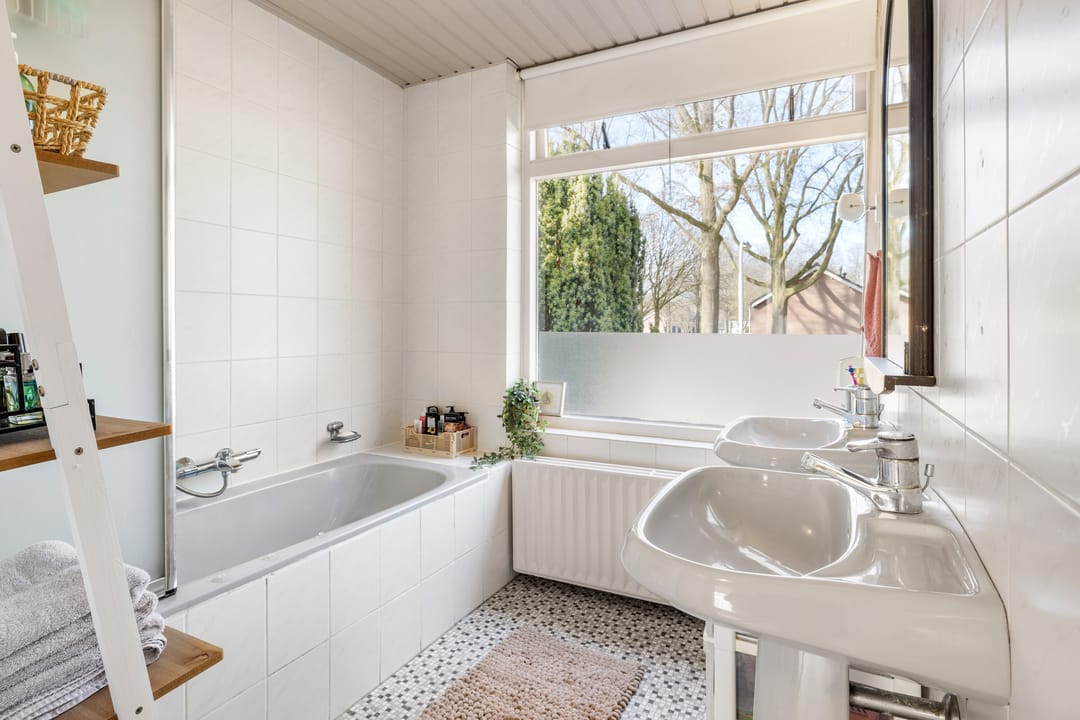 Foto 23 van Borodinstraat 60