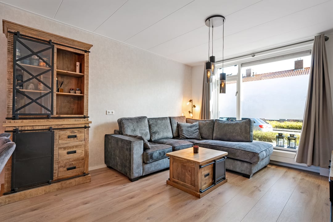 Photo 2 of Reinder Eikelboomstraat 6