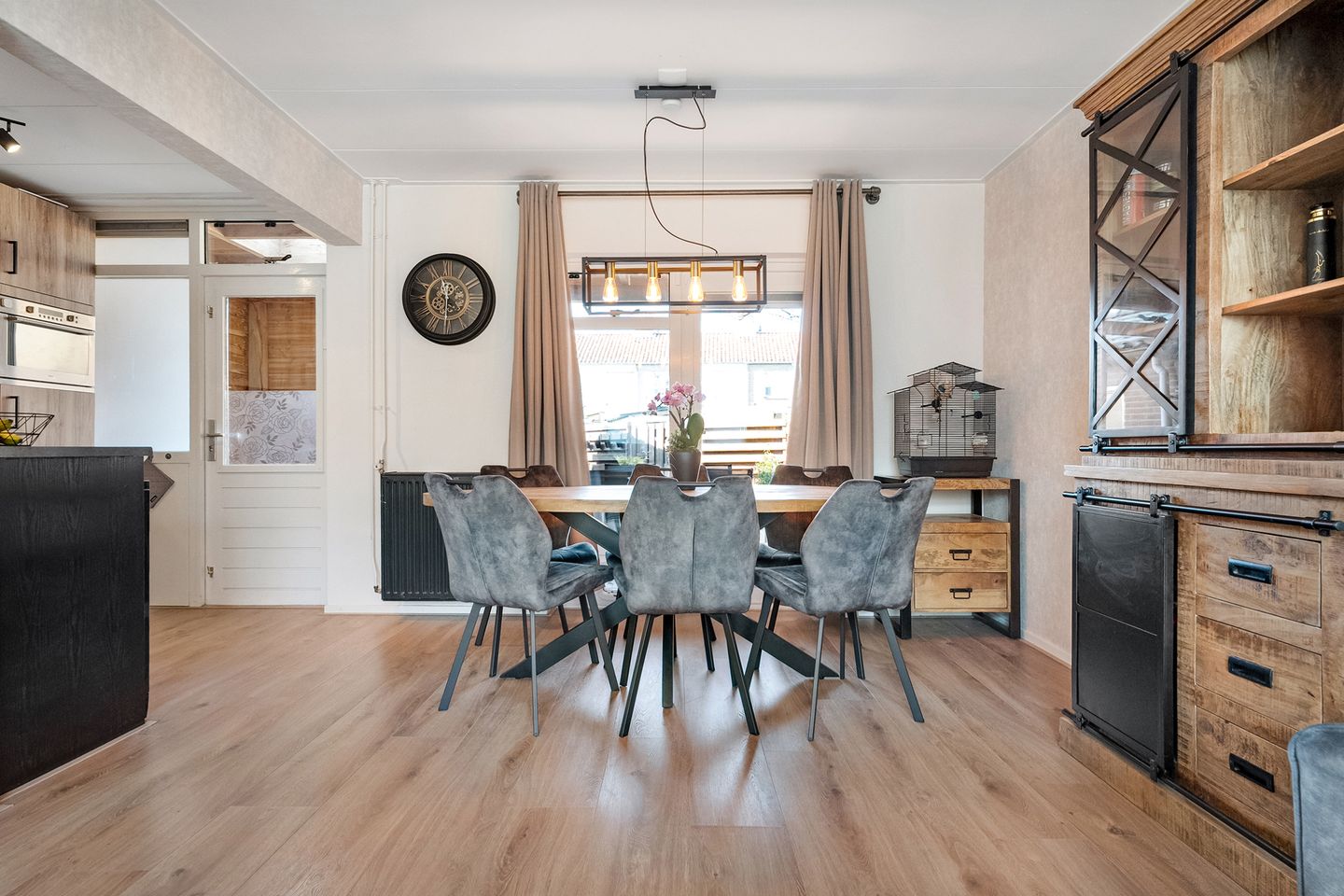 Photo 5 of Reinder Eikelboomstraat 6