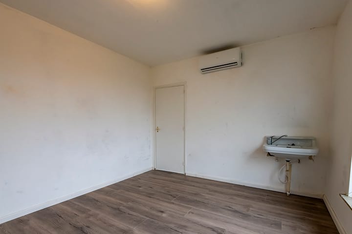 Foto 12 van Beneluxlaan 5