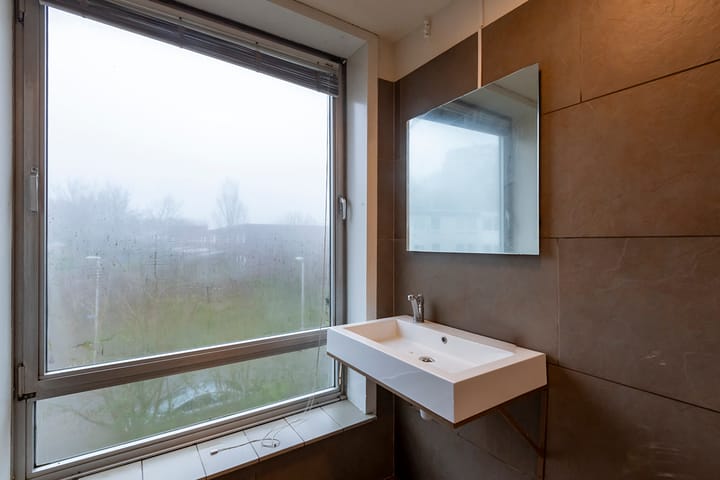 Foto 18 van Beneluxlaan 5