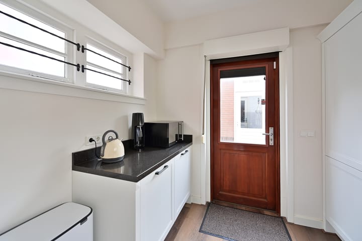 Foto 12 van Eemnesserweg 242