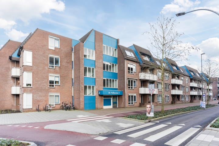 Foto 3 van Valkenierstraat 1