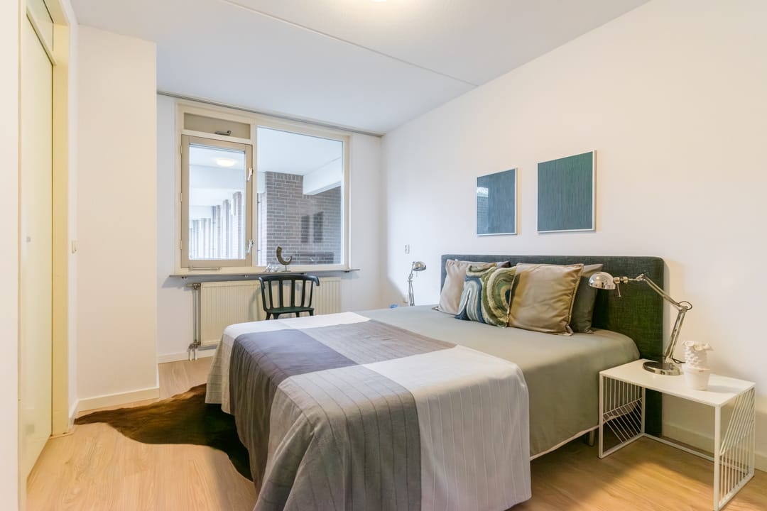 Foto 11 van Valkenierstraat 1