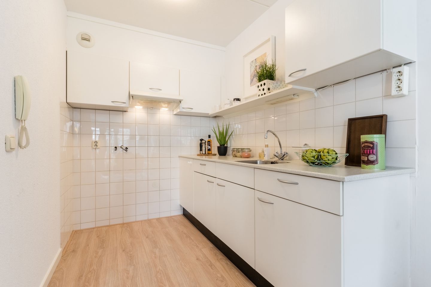 Foto 25 van Valkenierstraat 1