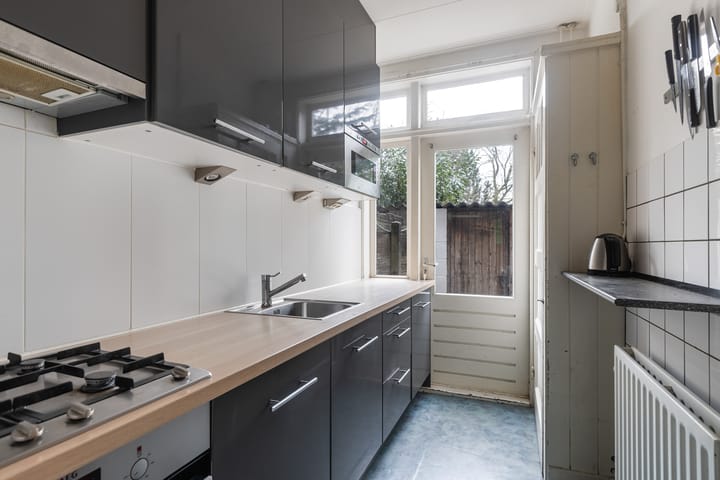 Foto 9 van Van Musschenbroekstraat 61