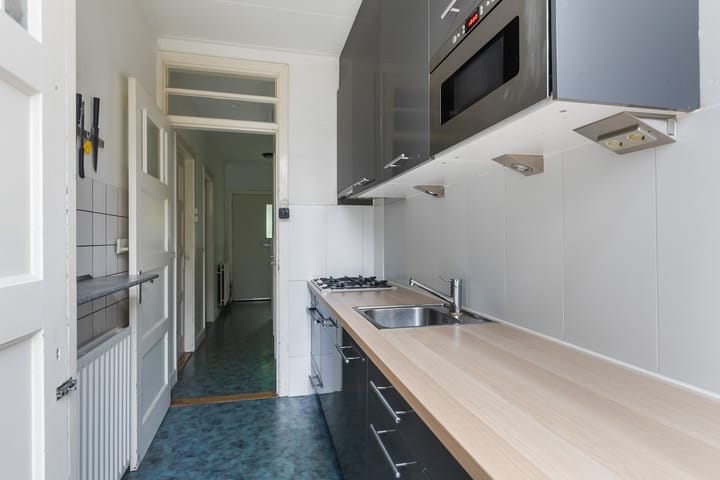 Foto 10 van Van Musschenbroekstraat 61