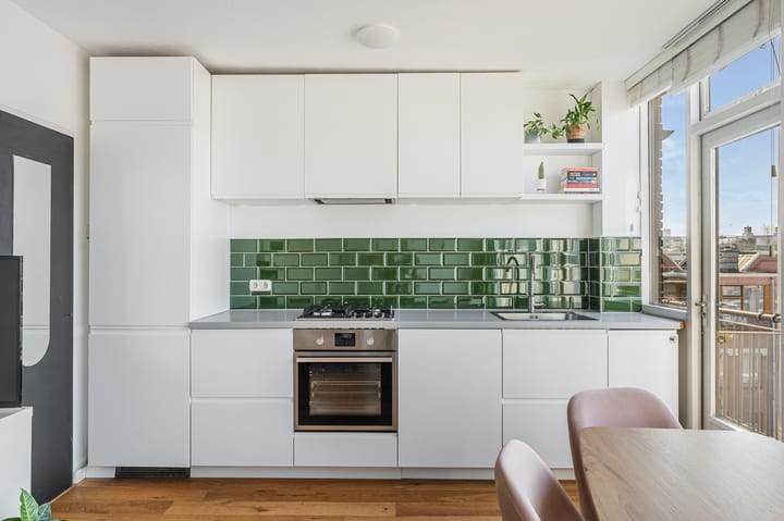 Foto 6 van Beukenplein 12-4