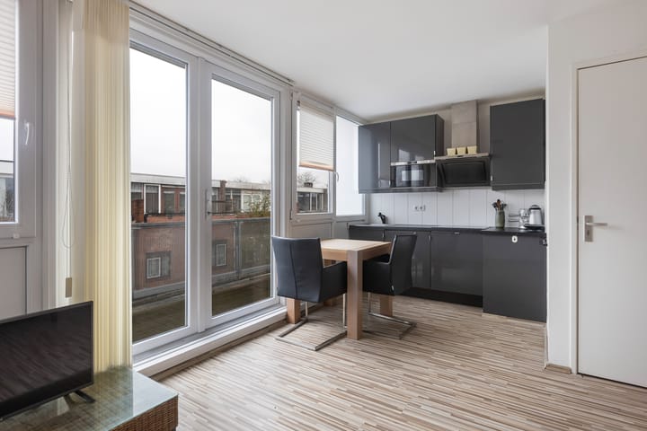 Foto 40 van Van Musschenbroekstraat 61