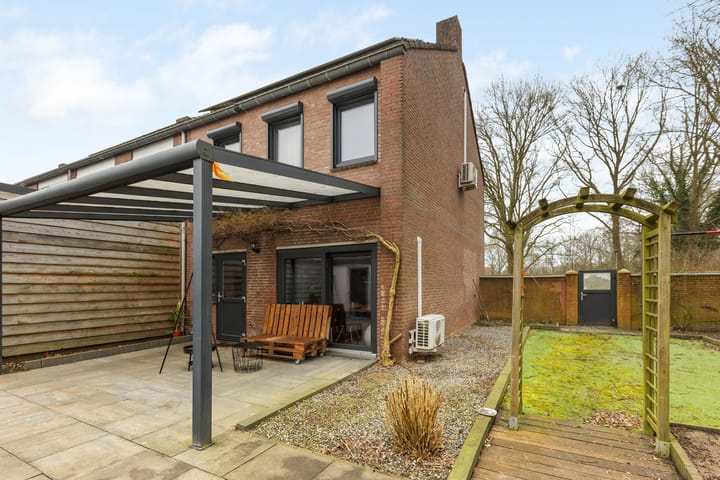 Foto 33 van Steenakker 8