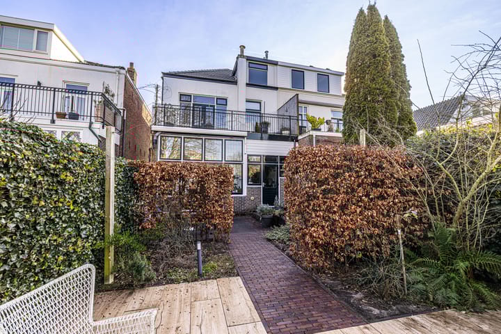 Foto 25 van Weeresteinstraat 9