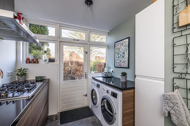 Foto 28 van Weeresteinstraat 9