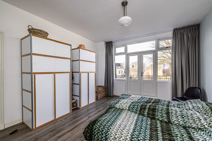 Foto 37 van Weeresteinstraat 9