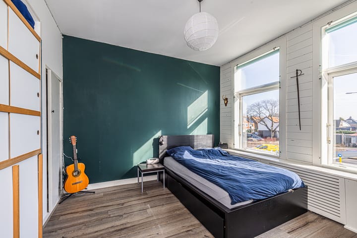 Foto 42 van Weeresteinstraat 9