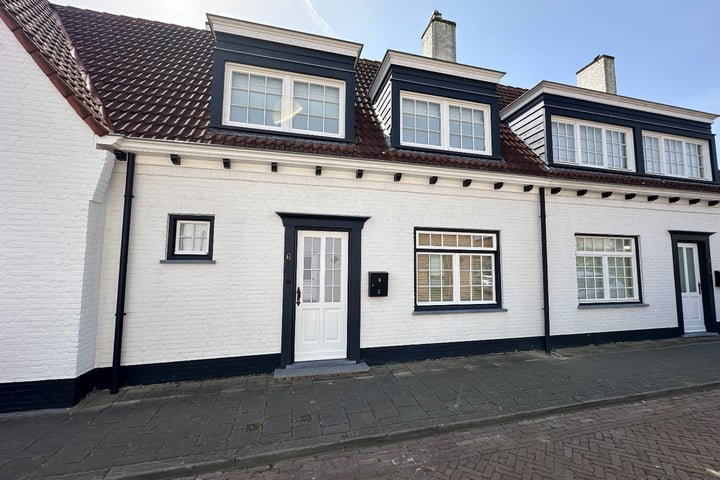 Bekijk foto 2 van Zegveldstraat 6