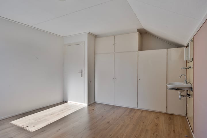 Photo 22 of Romuluslaan 41