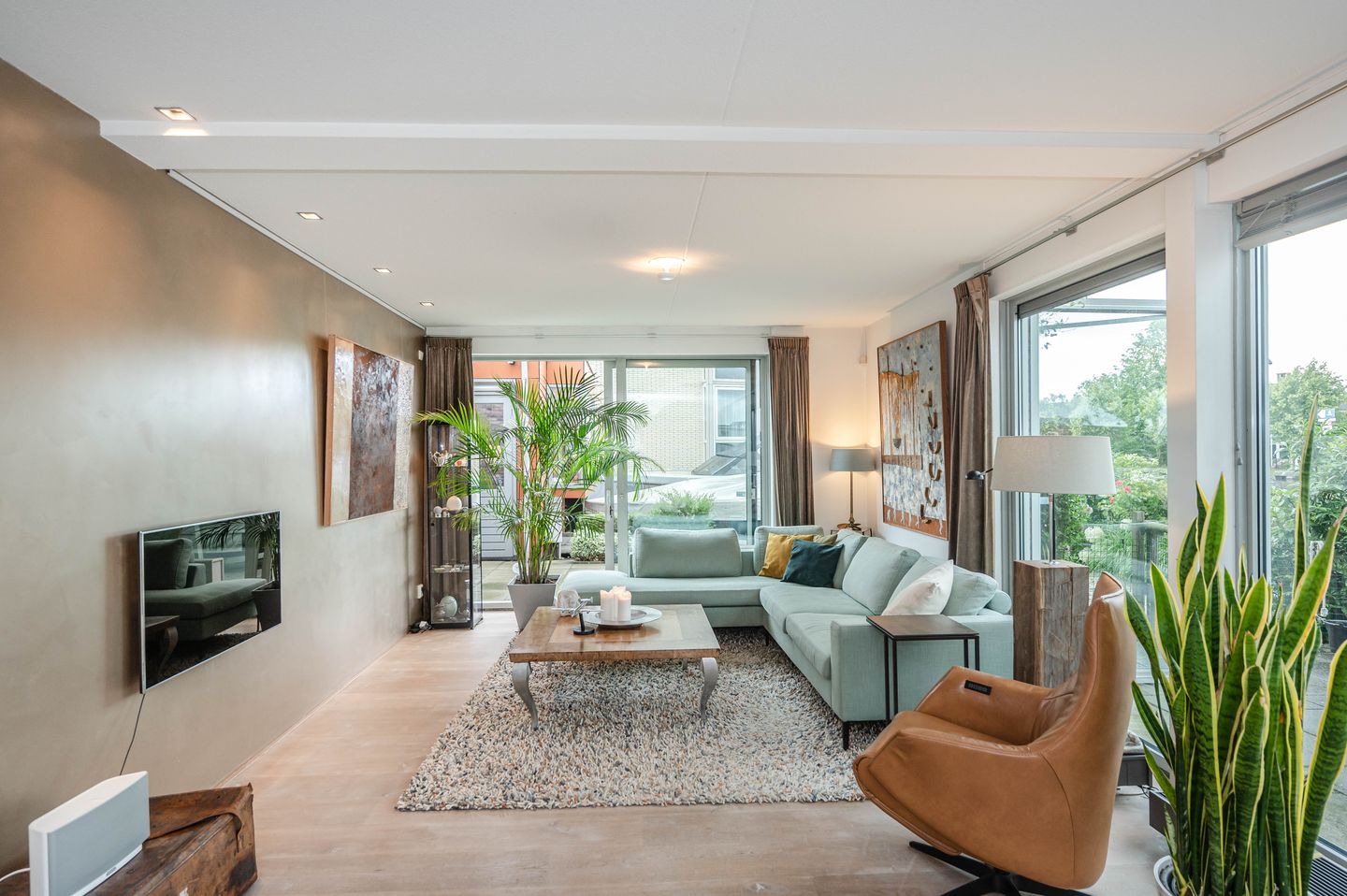 Photo 5 of Varossieaupalet 12