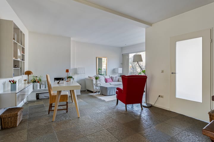 Foto 2 van Adelheid van Voornstraat 8