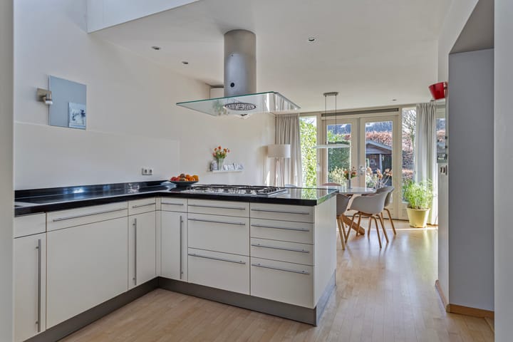 Foto 4 van Adelheid van Voornstraat 8