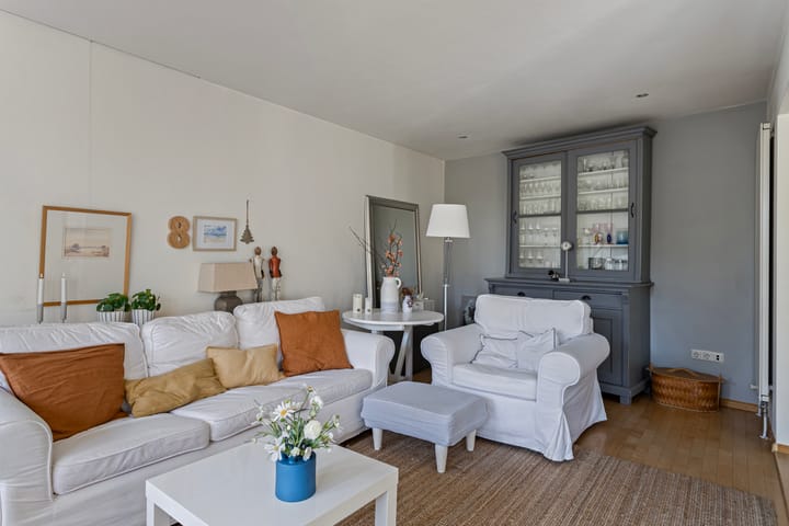 Foto 14 van Adelheid van Voornstraat 8