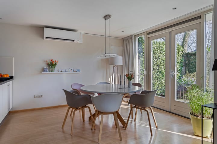 Foto 17 van Adelheid van Voornstraat 8