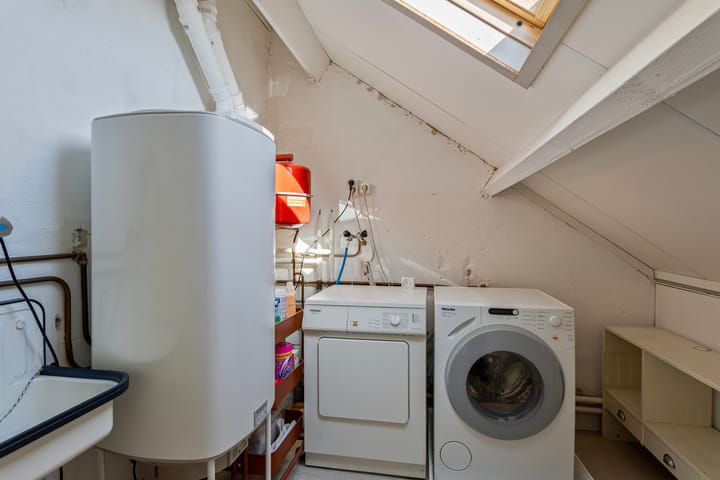 Foto 35 van Adelheid van Voornstraat 8