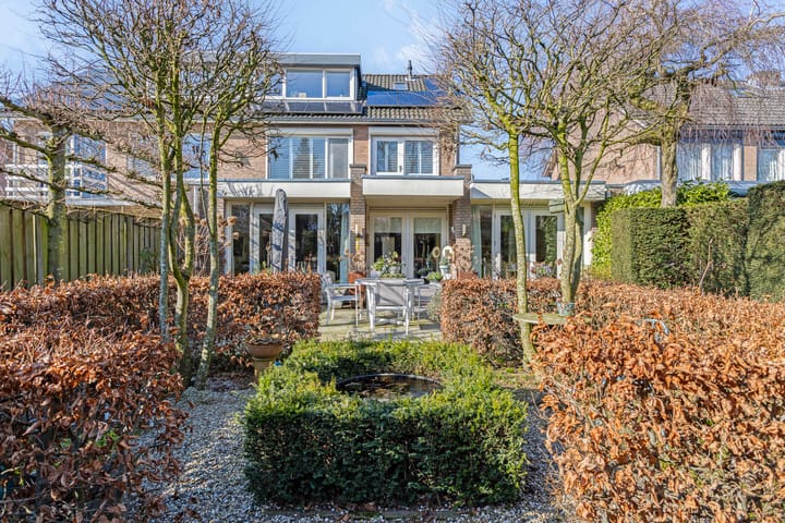 Foto 38 van Adelheid van Voornstraat 8