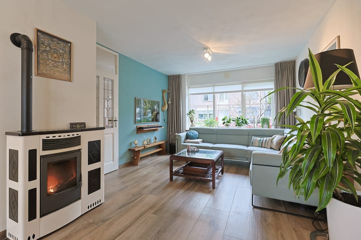 Foto 2 van van Schagenhof 17