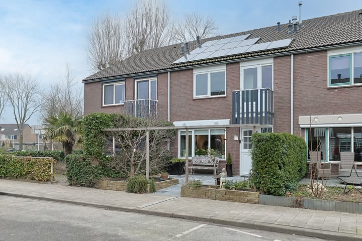 Foto 4 van van Schagenhof 17