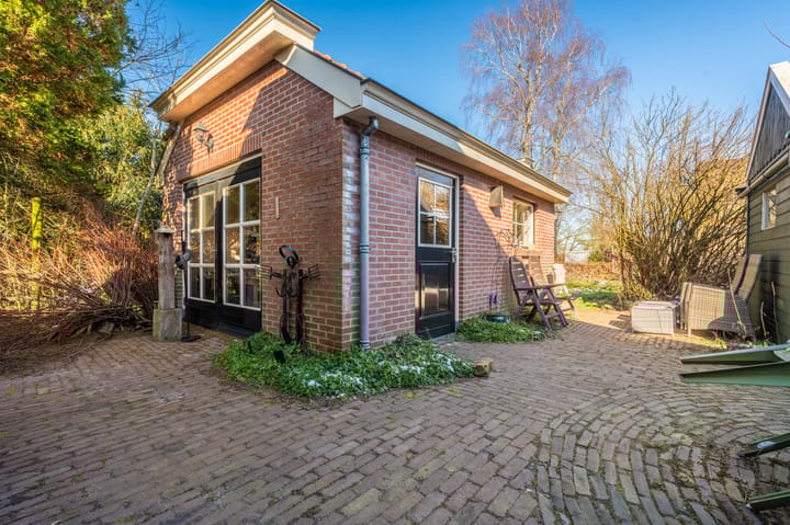 Photo 37 of Voorstraat 22