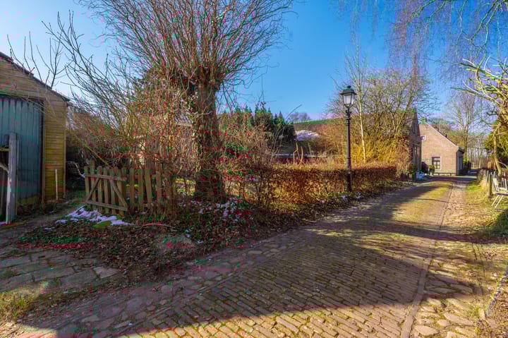 Photo 42 of Voorstraat 22