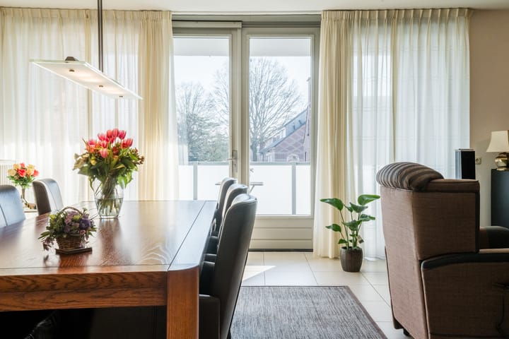 Foto 2 van Van Haestrechtstraat 4-05