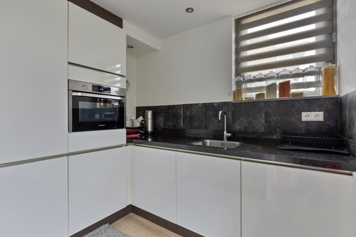 Foto 15 van Makkesstraat 10