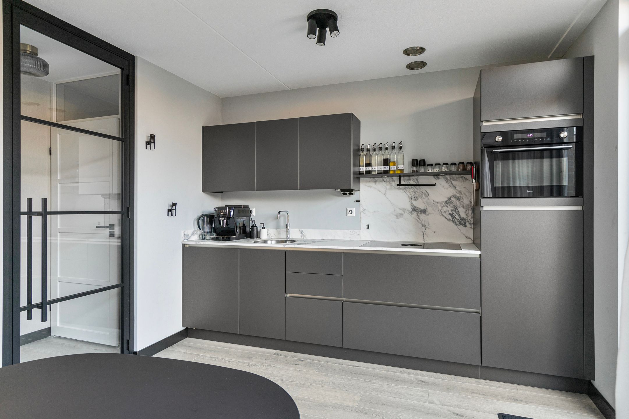 Foto 9 van De Oude Wereld 90