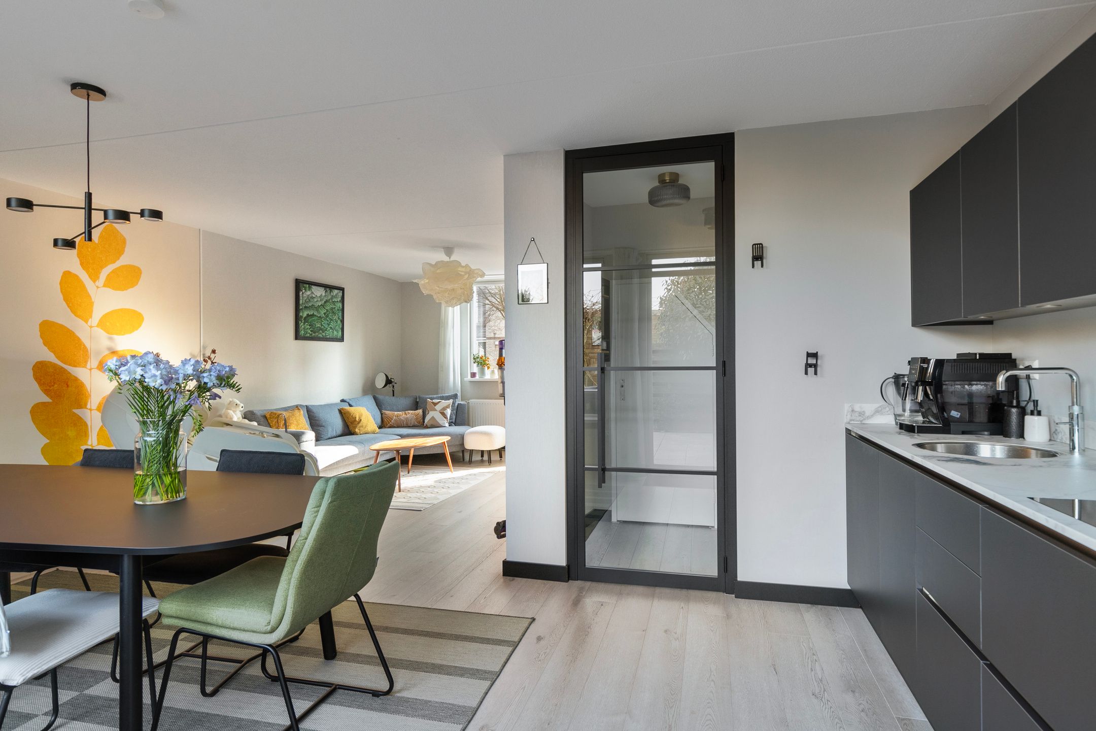 Foto 12 van De Oude Wereld 90