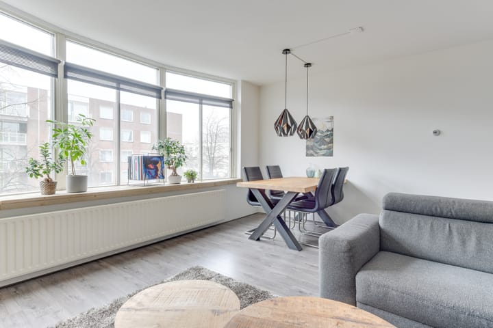 Foto 2 van Charlotte Brontéstraat 174