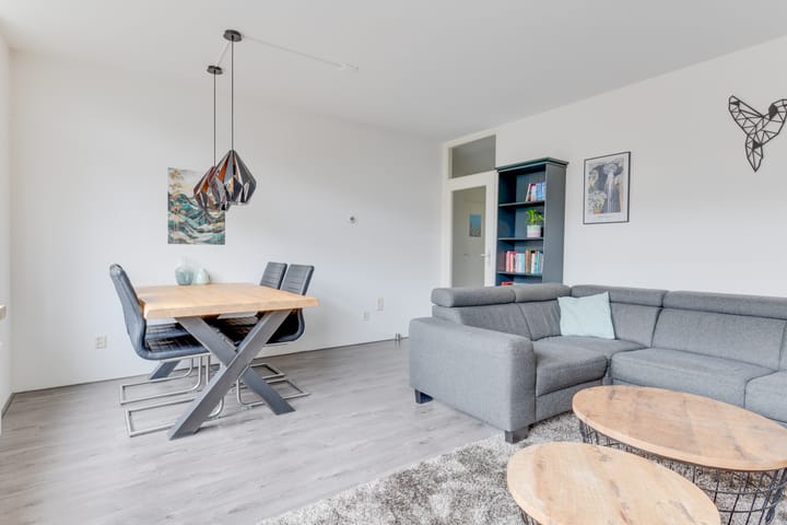 Foto 13 van Charlotte Brontéstraat 174