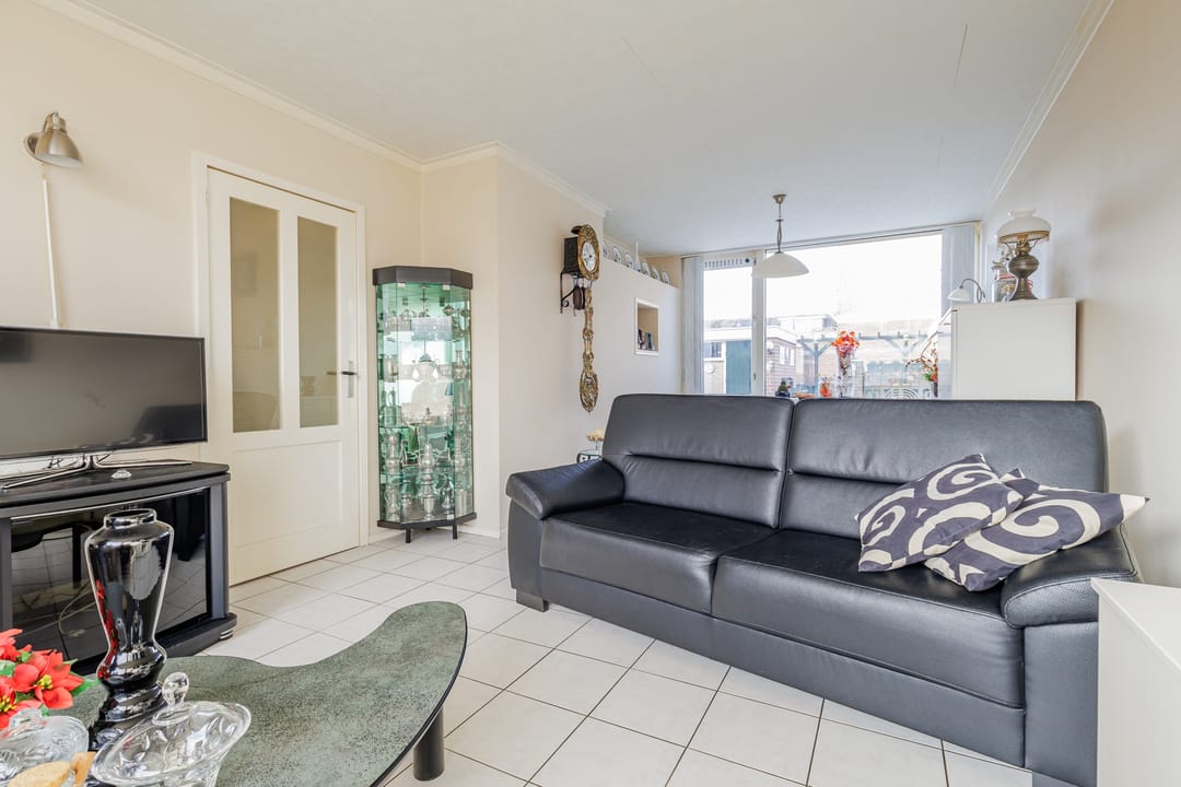 Foto 8 van Bernhardstraat 9