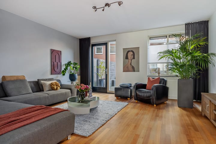 Foto 8 van Kanaalboulevard 58