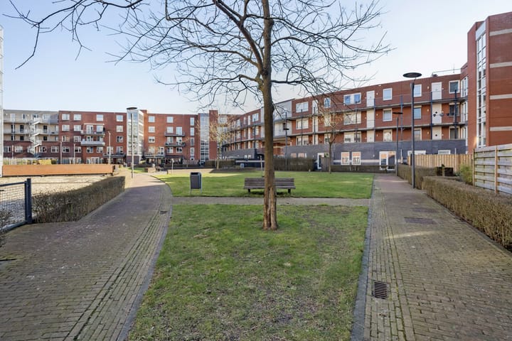 Foto 33 van Kanaalboulevard 58