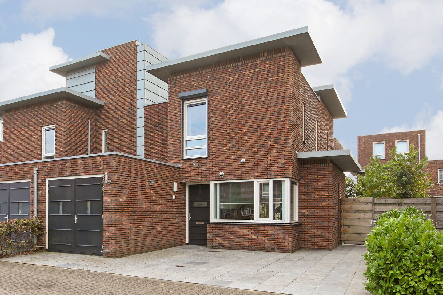 Foto 1 van Tegelzetter 33