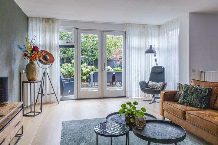 Foto 7 van Tegelzetter 33