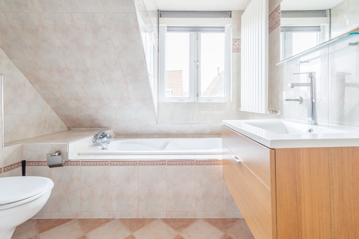 Foto 25 van Emmastraat 33