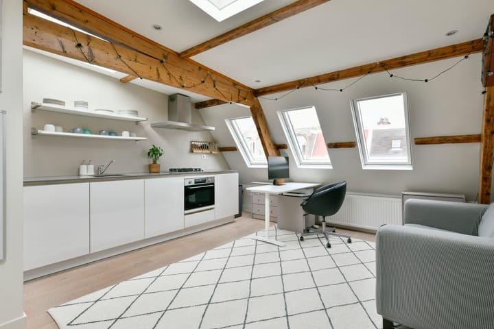 Foto 2 van Tolstraat 138-4R