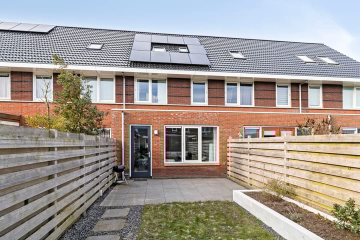 Foto 28 van Albert van Damstraat 27