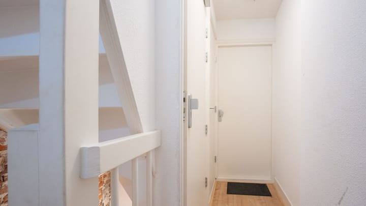 Photo 10 of Haarlemmerstraat 196-C